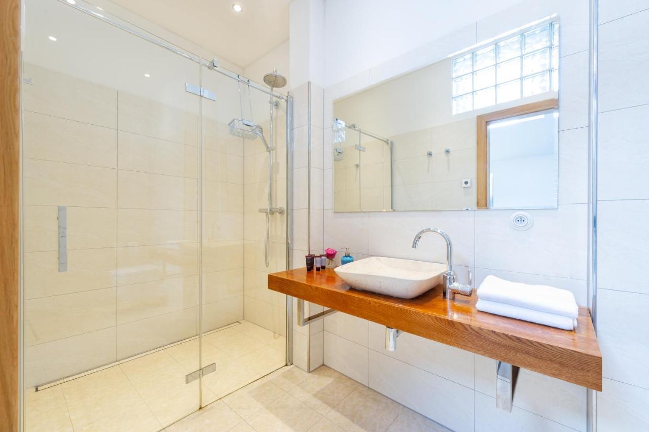 The Rooms Ceske Budejovice Exterior photo